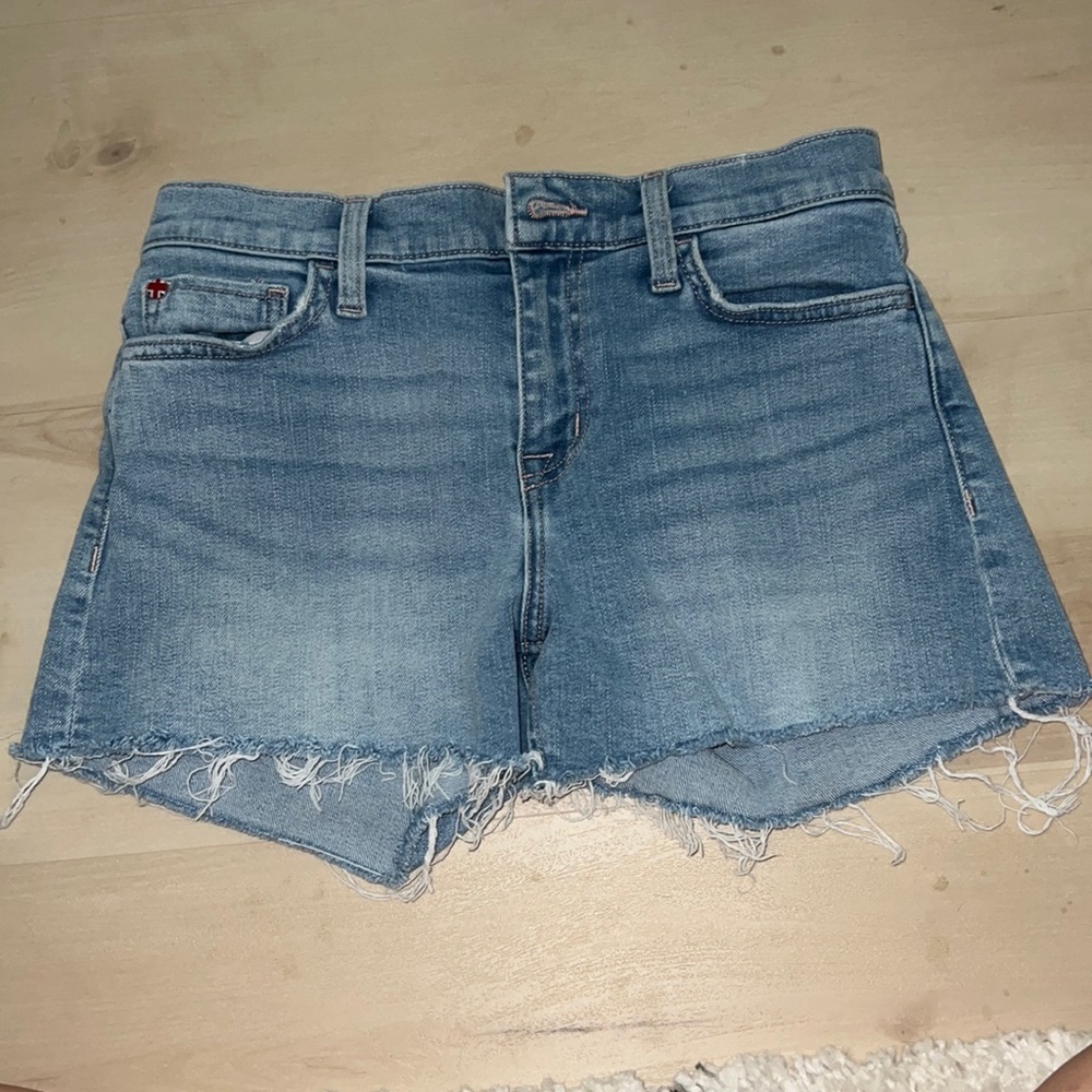 Hudson shorts. “Gracie” style